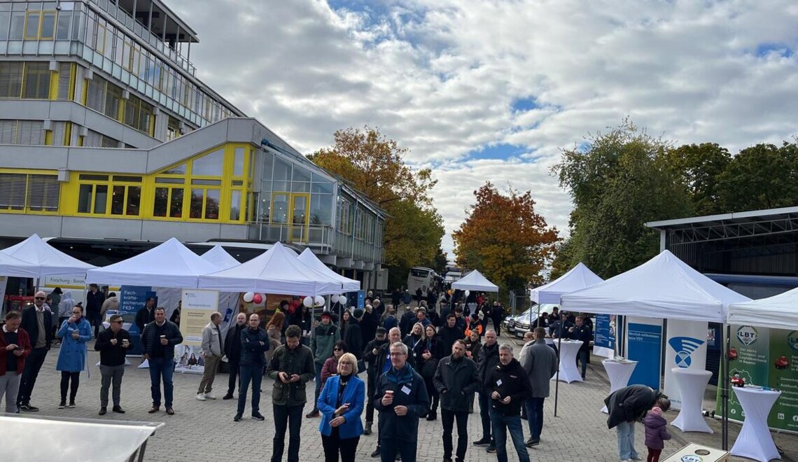 Die Besucher im bayernhafen Nürnberg wurden mehr umso sonniger es wurde