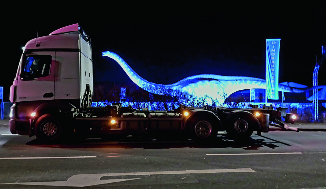 Trucker Dino