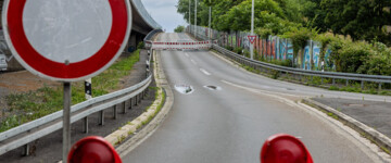 Gesperrte Bonner Nordbrücke