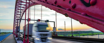 Berlin aus Brüssel/ Lkw auf der Autobahn