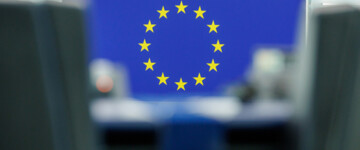 EU_Flagge_Parlament