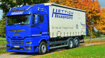 blau lkw in Trucker