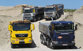 Vier Bau-LKW im TRUCKER-Härtetest