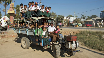 Trucking in Burma: Ein Land im Aufbruch