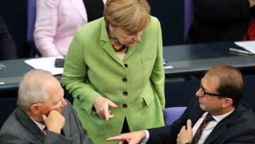 Merkel hält an der PKW-Maut fest