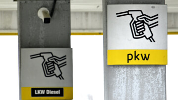Illustration zu den Themen Benzin/Diesel/Ölpreise/Tanken/Teuerung/Spritpreisbremse