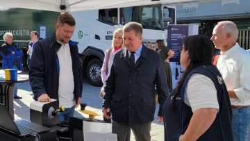 Christian Bernreiter auf dem Aktionstag Wir bewegen Bayern in Deggendorf