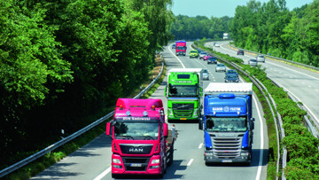 Lkw fahren auf einer Straße