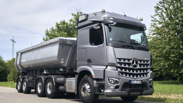 Mercedes-Benz eActros Kipper Palfinger