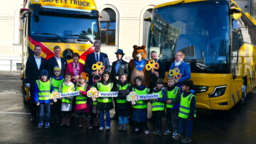 TV_Daimler_Blicki_Safety_Truck