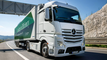 Mercedes Actros 1853: Viel mehr Dampf im Kessel