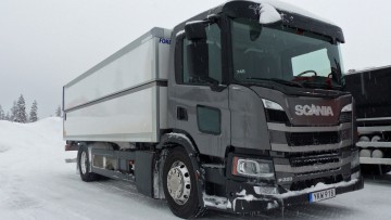 Scania P 220