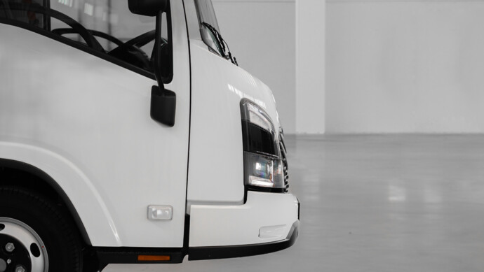 Seitenansicht des neuen Vorbaus des Isuzu N-Series