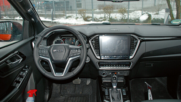 Isuzu DMAX Armaturen