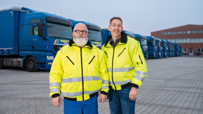 TRUCKER vor Ort: Spedition Weets in Emden Aufmacher Weets