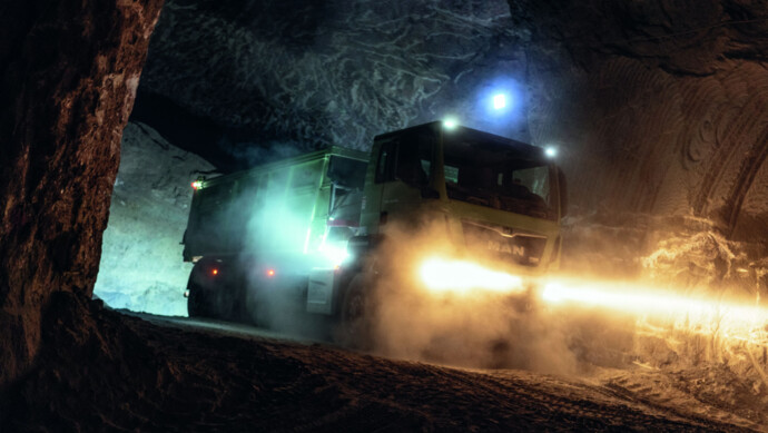 Lkw im Bergwerk