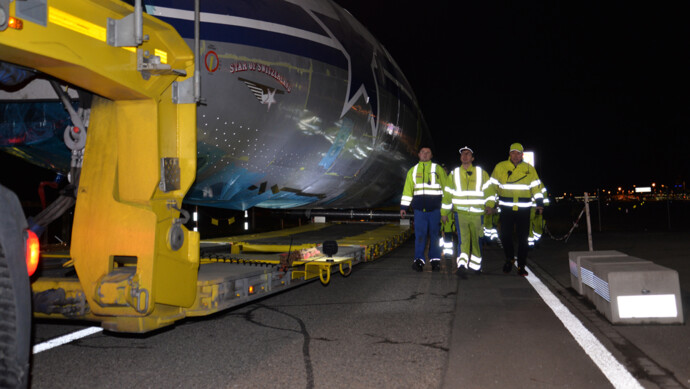 Mitarbeiter Super Connie-Transport