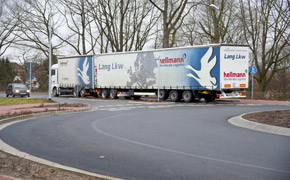 Lang-LKW: Neue Gefahren Lang-LKW: Neue Gefahren Bild