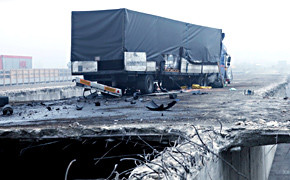 Dekra-Unfallreport: LKW ist besser als sein Ruf EU-Kommission will Straßensicherheit erhöhen Bild