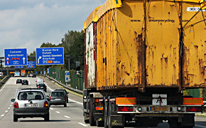 Niederländisches Transportgewerbe kämpft gegen Überkapazität Niederländisches Transportgewerbe kämpft gegen Überkapazität Bild