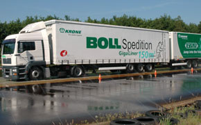 Hessische Linke fordern Absage von Lang-LKW-Test Hessische Linke fordern Absage von Lang-LKW-Test Bild