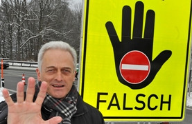 Pilotprojekt: Warnschilder gegen Geisterfahrer