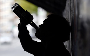 Aufklärung über Alkoholunfälle Aufklärung über Alkoholunfälle Bild