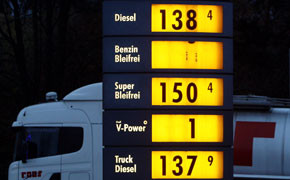 ADAC: Diesel ist zu teuer! ADAC: Diesel ist zu teuer!