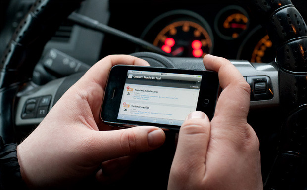Handy am Steuer