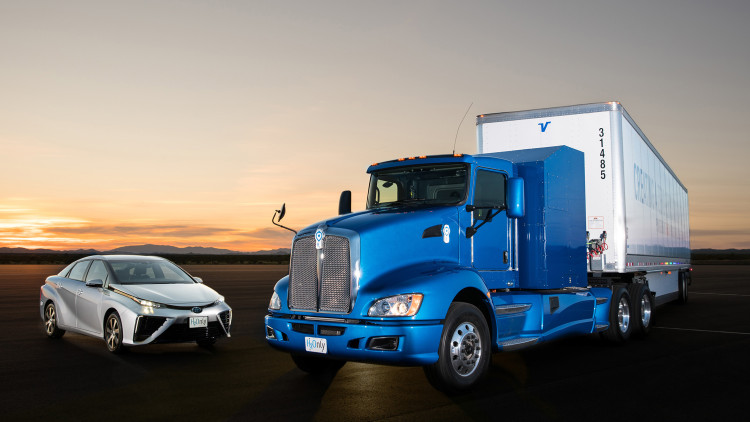 Toyota entwickelt Brennstoffzellen-Antrieb für Lkw Toyota entwickelt Brennstoffzellen-Antrieb für Lkw
