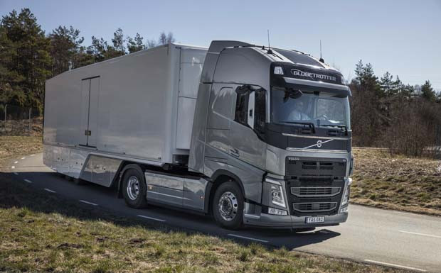 Common-Rail und neue Spolier für den Volvo FH Common-Rail und neue Spolier für den Volvo FH