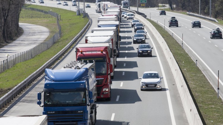 Inntalautobahn, Lkw, Stau