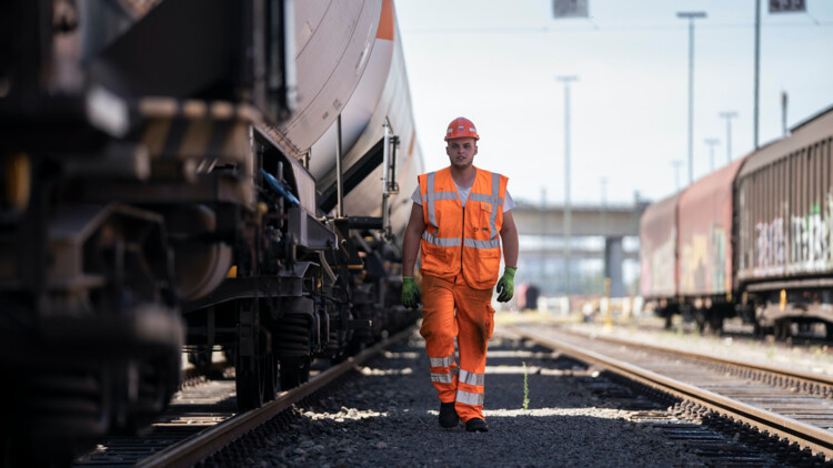 DB_Cargo_Rangierfeld_Mitarbeiter