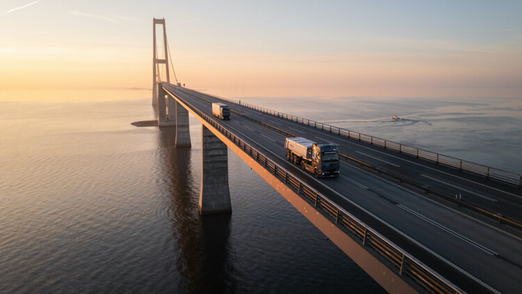 eActros_Bruecke_Testfahrt