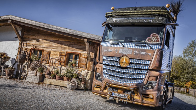 Lederhosen Truck