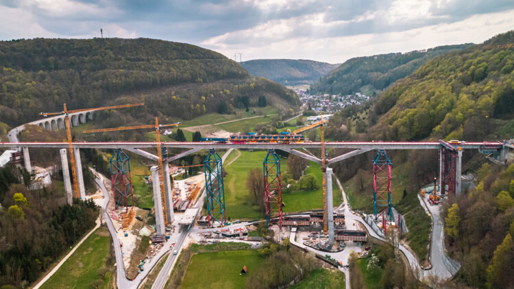 Aufmacher Brückenbau-Report