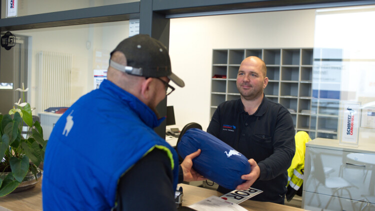 Fahrzeugauslieferung_Schmitz_Cargobull