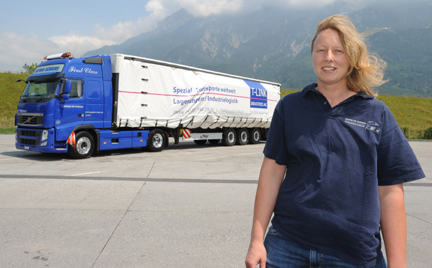 Sondertransport: Andrea packt an!