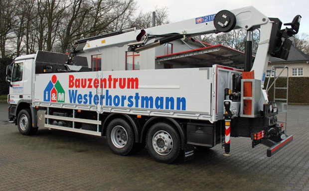 HMF Langarmkran 2110-L: Flach und einfach zu bedienen HMF Kran