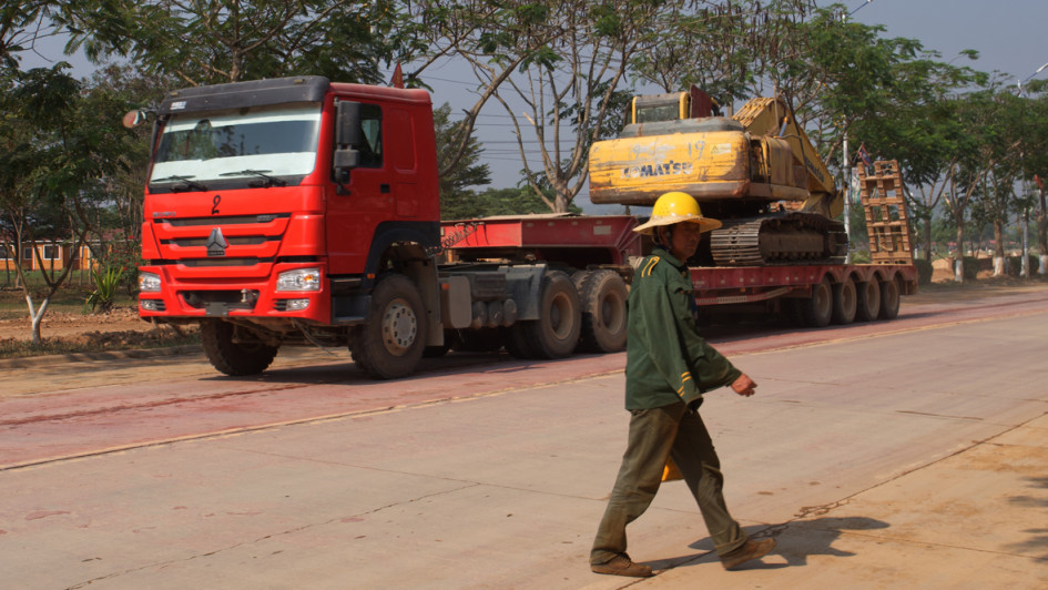 Baumaschinen Laos
