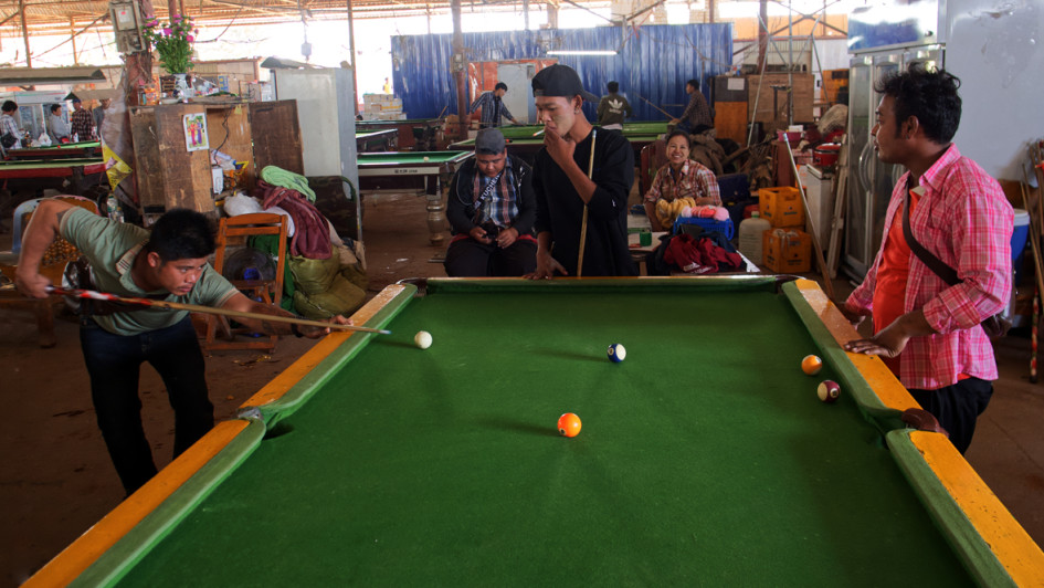 Billard Laos