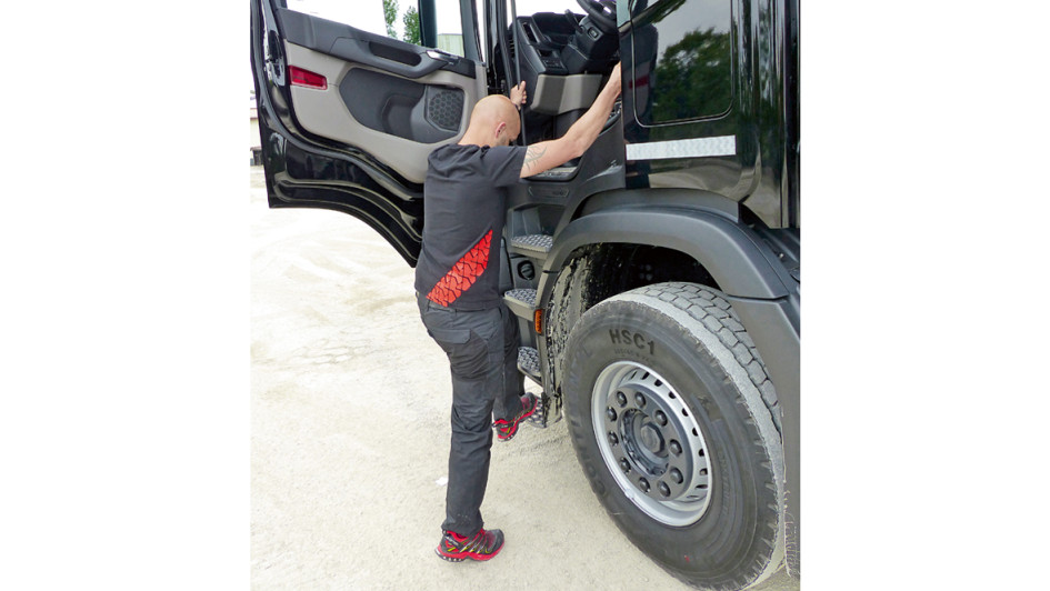 Scania XT 450 Test Einstieg