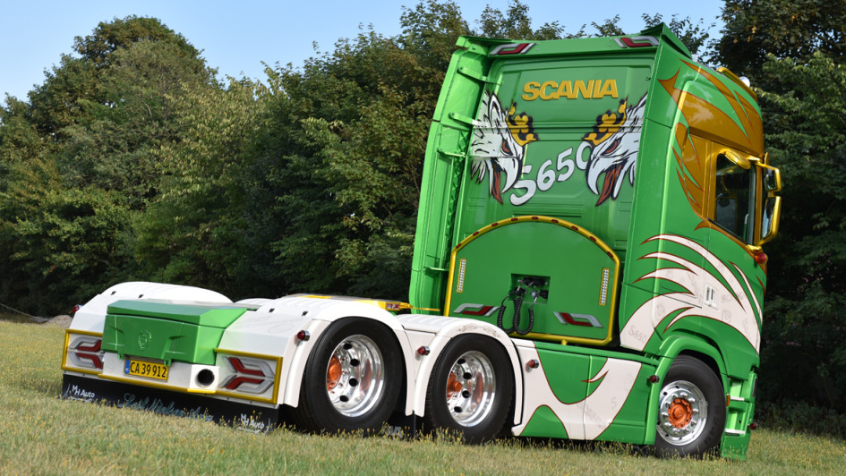 Jütelands King Fahrzeug von hinten