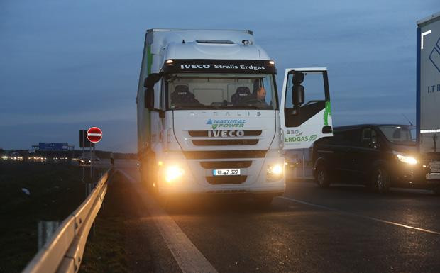 Iveco-Stralis-330CNG