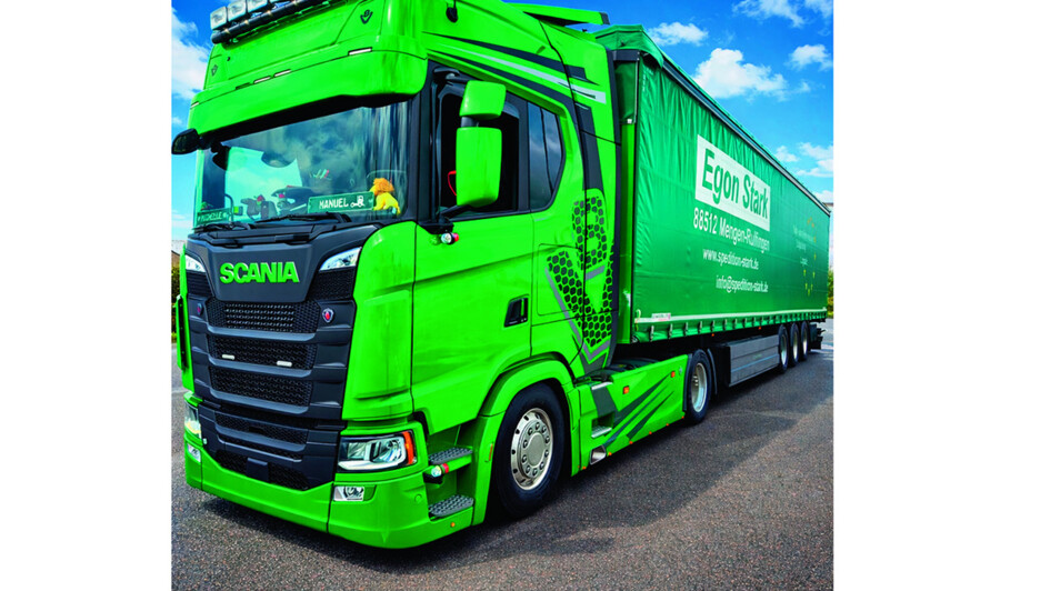 Grüner Truck im im Trucker