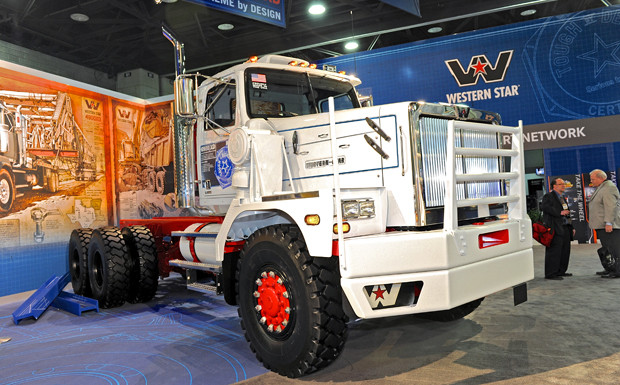 Mid-American Trucking Show 2013