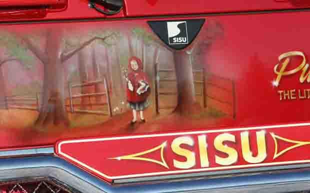 Showtruck Rotkaeppchen-Sisu