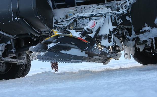 Sisu Polar DK 16 M Schneeplug