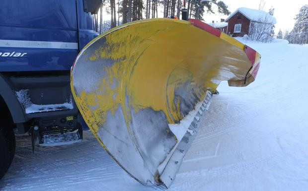 Sisu Polar DK 16 M Schneeplug