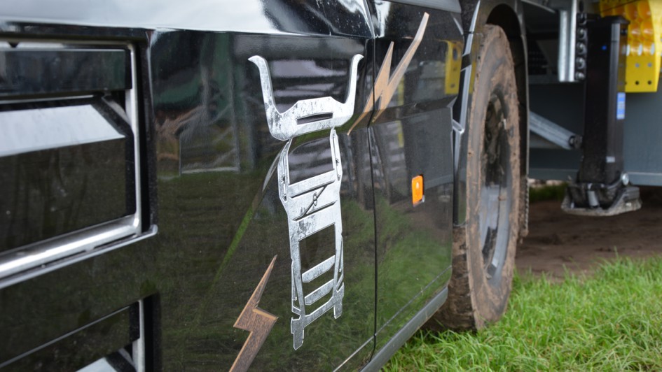 Wacken-Aufkleber auf Volvo-Lkw